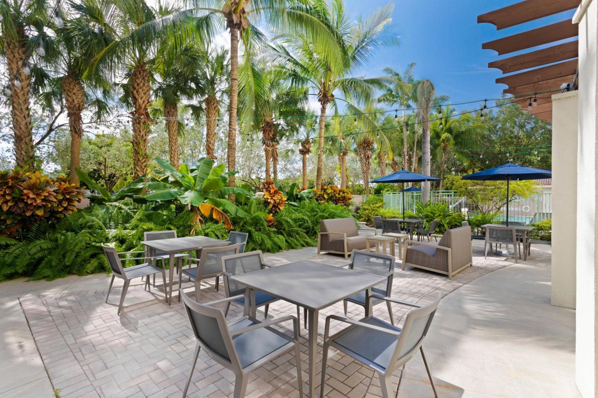 Courtyard Fort Lauderdale Sw Miramar Bagian luar foto