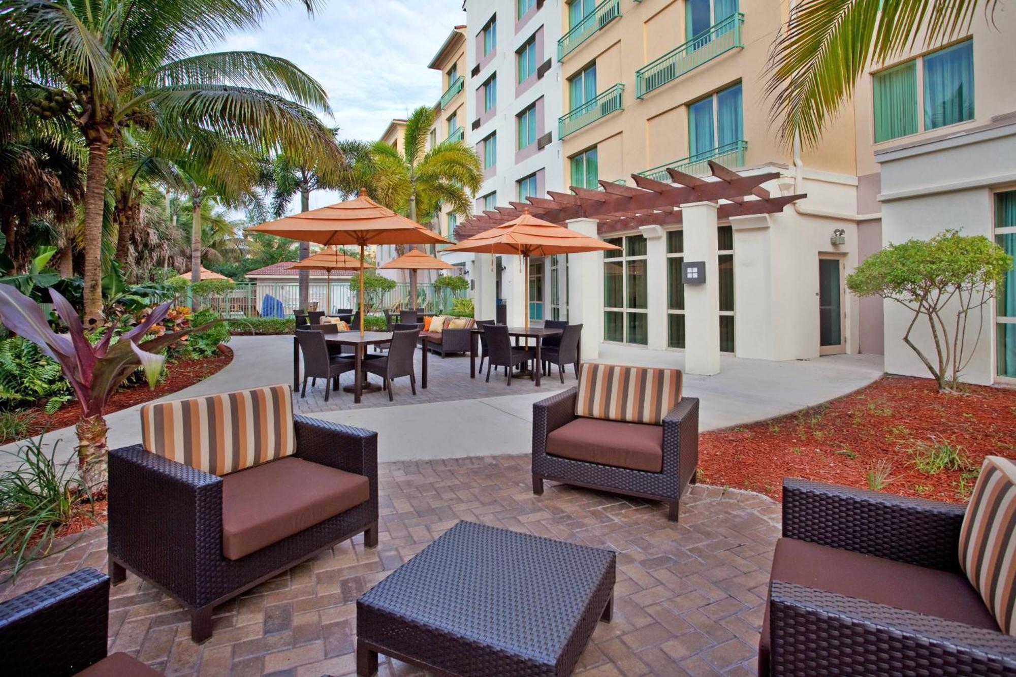 Courtyard Fort Lauderdale Sw Miramar Bagian luar foto